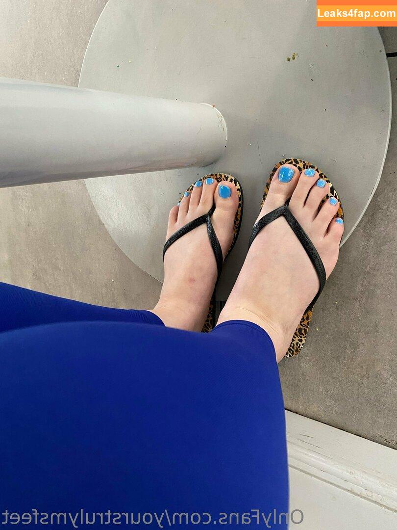 yourstrulymsfeet /  leaked photo photo #0021