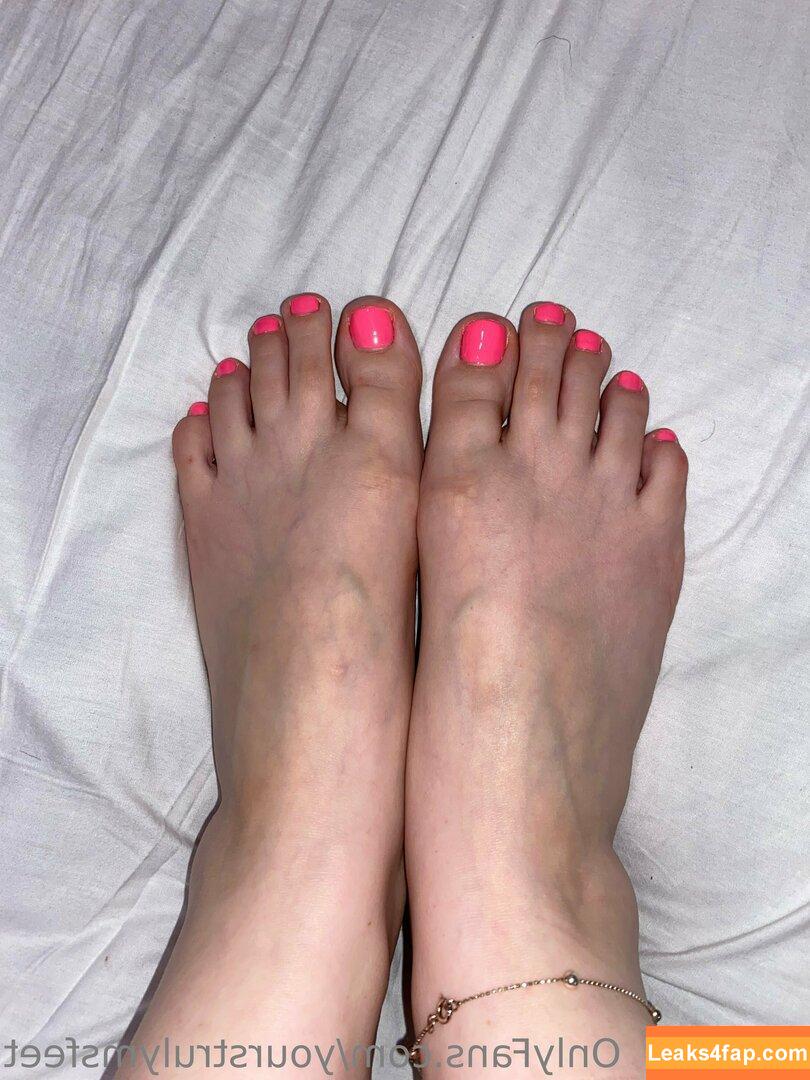 yourstrulymsfeet /  leaked photo photo #0032