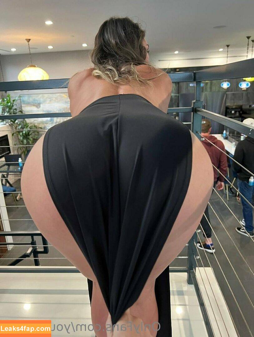 yourwaifoo / _your_waifu_anime leaked photo photo #0204