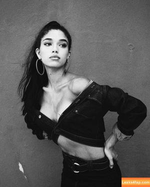 Yovanna Ventura photo #0148