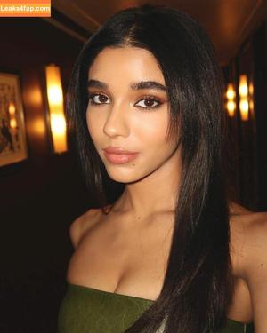 Yovanna Ventura photo #0151