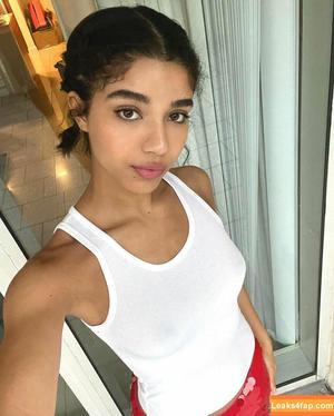 Yovanna Ventura photo #0459