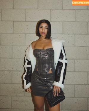 Yovanna Ventura photo #0478