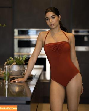 Yovanna Ventura фото #0947