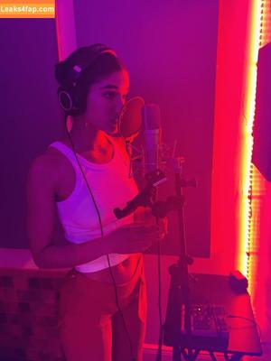 Yovanna Ventura фото #1011