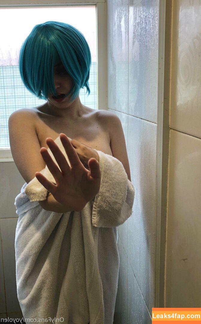 yoyolen / yolenaparicio leaked photo photo #0006