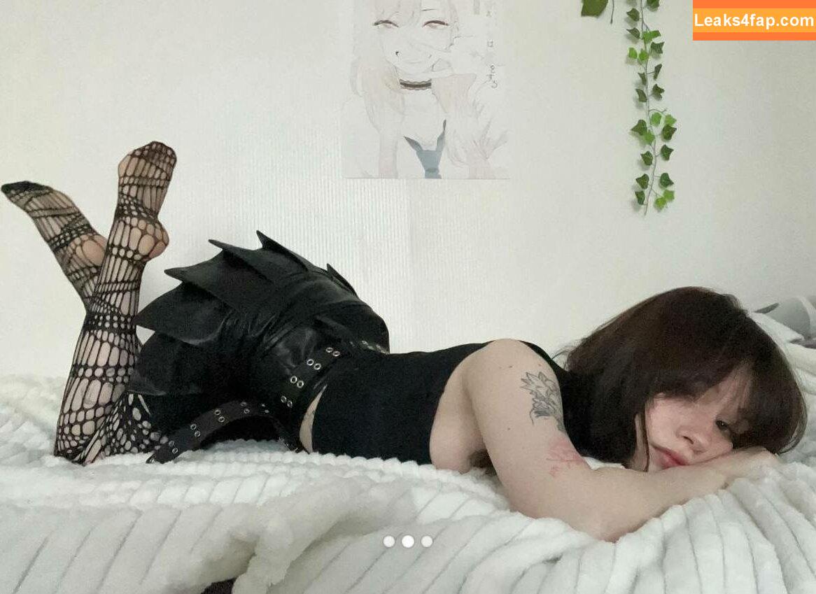 Yswidy / Gothgirlll / Pinkyupurr leaked photo photo #0019