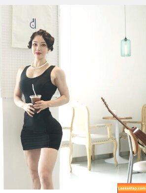 Yuan Herong / yuanherong.1229 leaked photo photo #0052