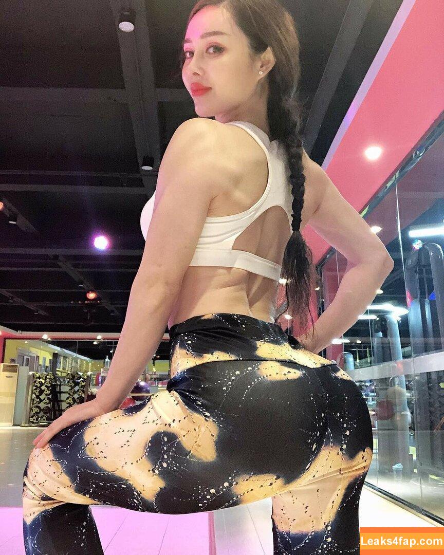 Yuan Herong / yuanherong.1229 leaked photo photo #0886