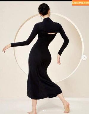 Yuan Herong photo #0060