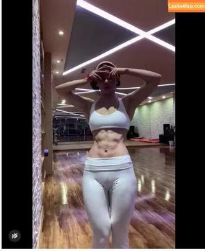 Yuan Herong photo #0063