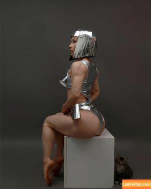 Yuan Herong photo #0102