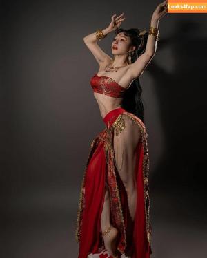 Yuan Herong photo #0106