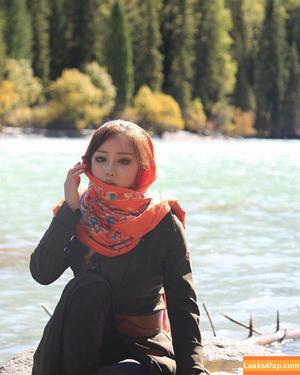 Yuan Herong photo #0136