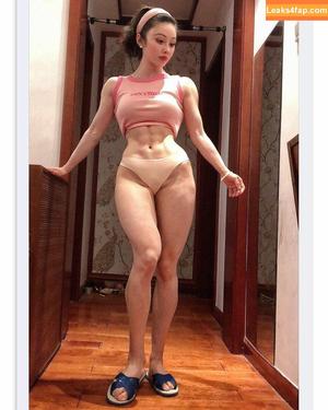 Yuan Herong photo #0148