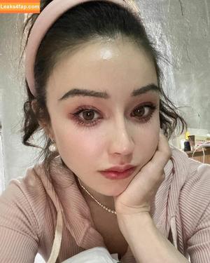 Yuan Herong photo #0176