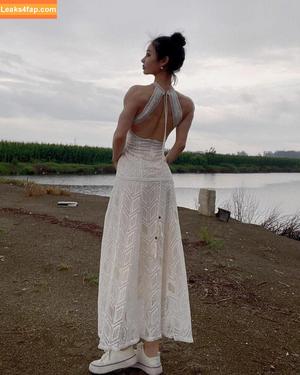 Yuan Herong photo #0204