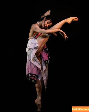 Yuan Herong photo #0233