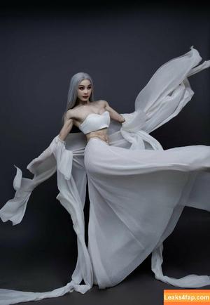 Yuan Herong photo #0265