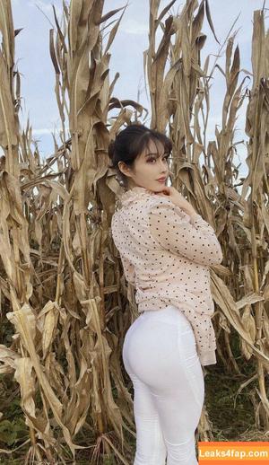 Yuan Herong photo #0278