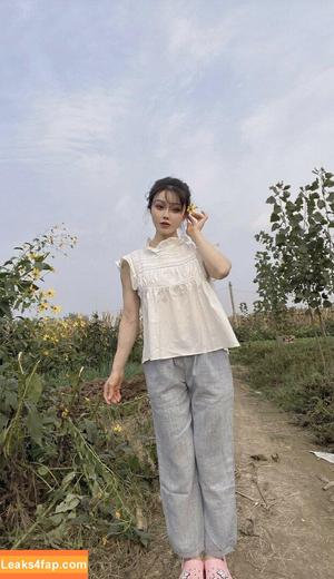 Yuan Herong photo #0279