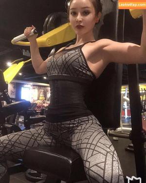 Yuan Herong photo #0559