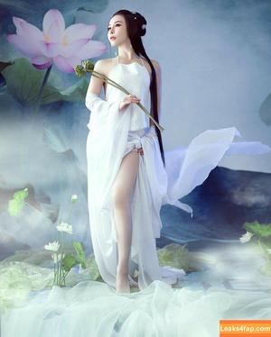 Yuan Herong photo #0587