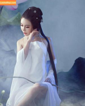 Yuan Herong photo #0588