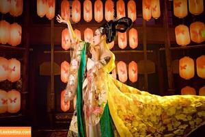 Yuan Herong photo #0595