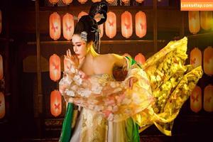 Yuan Herong photo #0597