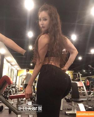 Yuan Herong photo #0621