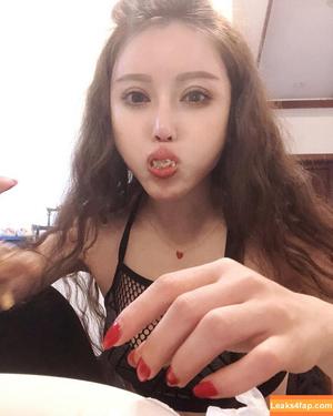 Yuan Herong photo #0625