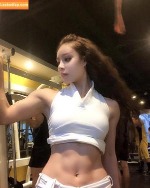 Yuan Herong photo #0628