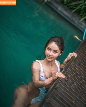 Yuan Herong photo #0729