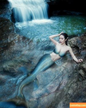 Yuan Herong photo #0732