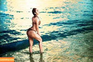 Yuan Herong photo #0746