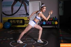 Yuan Herong photo #0817