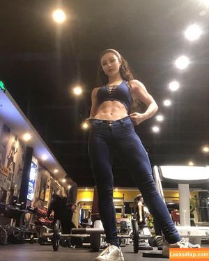 Yuan Herong photo #0829