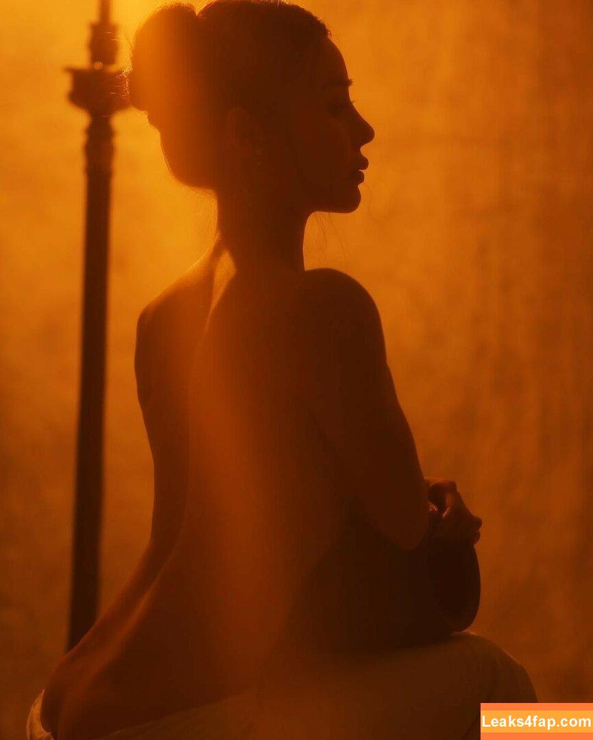 Yuan Herong / yuanherong.1229 слитое фото фото #1106