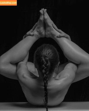 Yuan Herong фото #1089