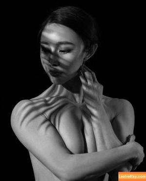 Yuan Herong фото #1096