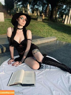 yubaba_yaga photo #0452