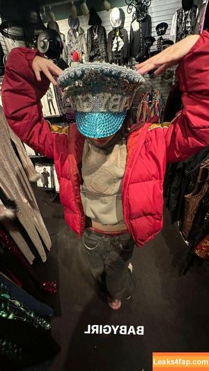 Yujin фото #0035