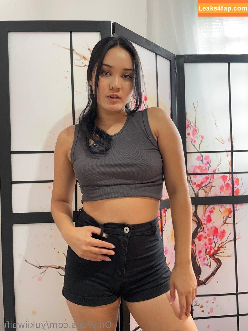 yukiiwaifu / adrifdz3 / yukiiiiwaifuu leaked photo photo #0073