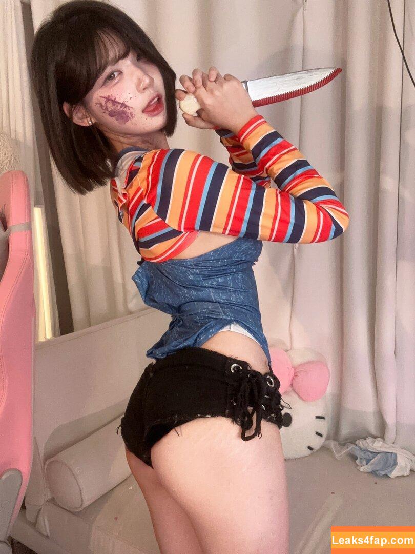 yule_.0.03 /  leaked photo photo #0419