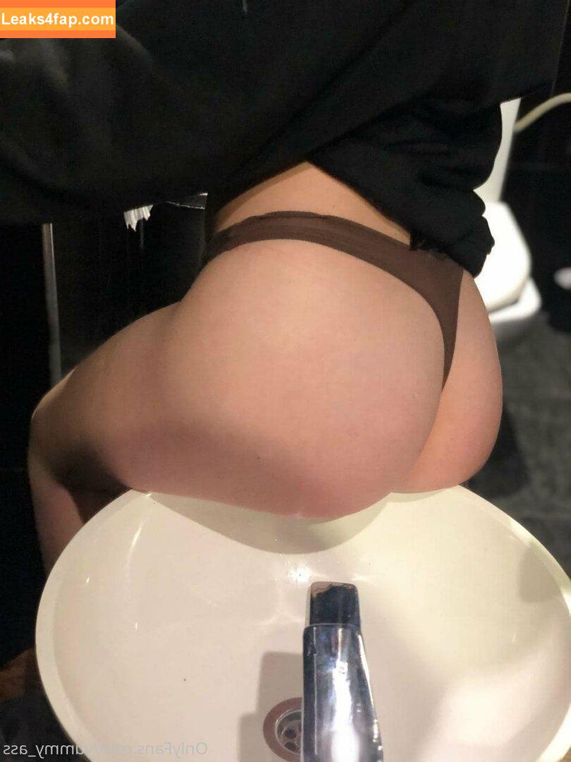 yummy_ass /  leaked photo photo #0016