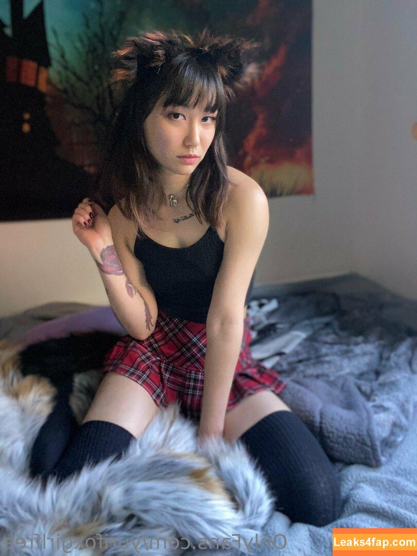 yurifoxgirlfree / prettygurl_t leaked photo photo #0027