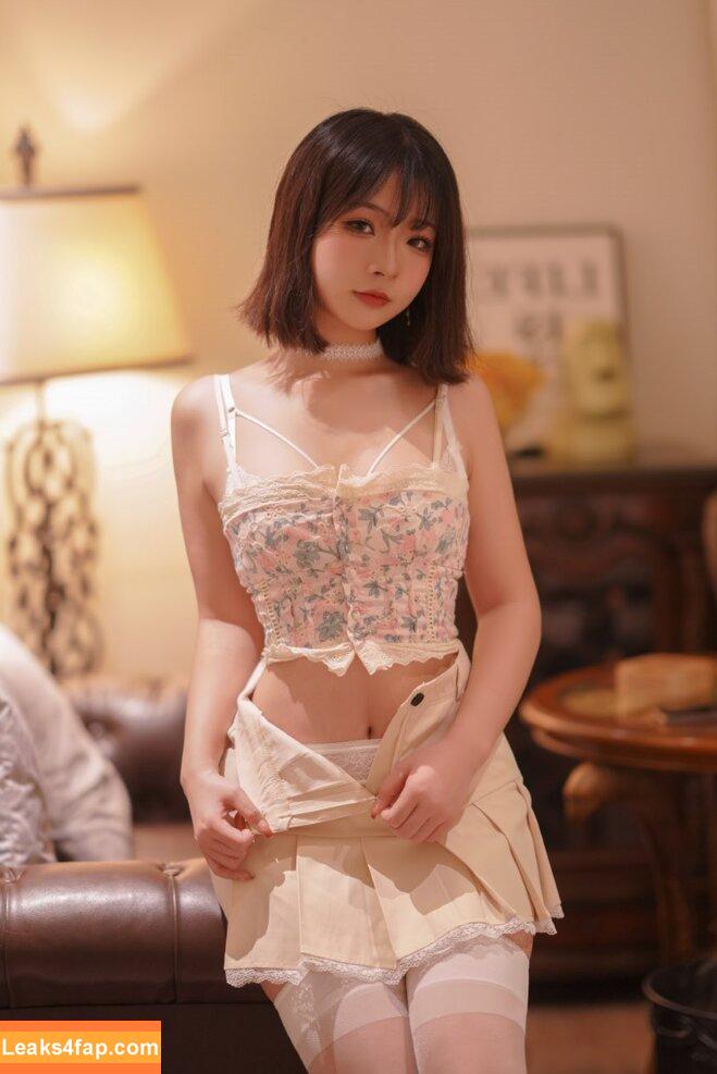 Yuuhuia / aisakanyoko_ leaked photo photo #0223