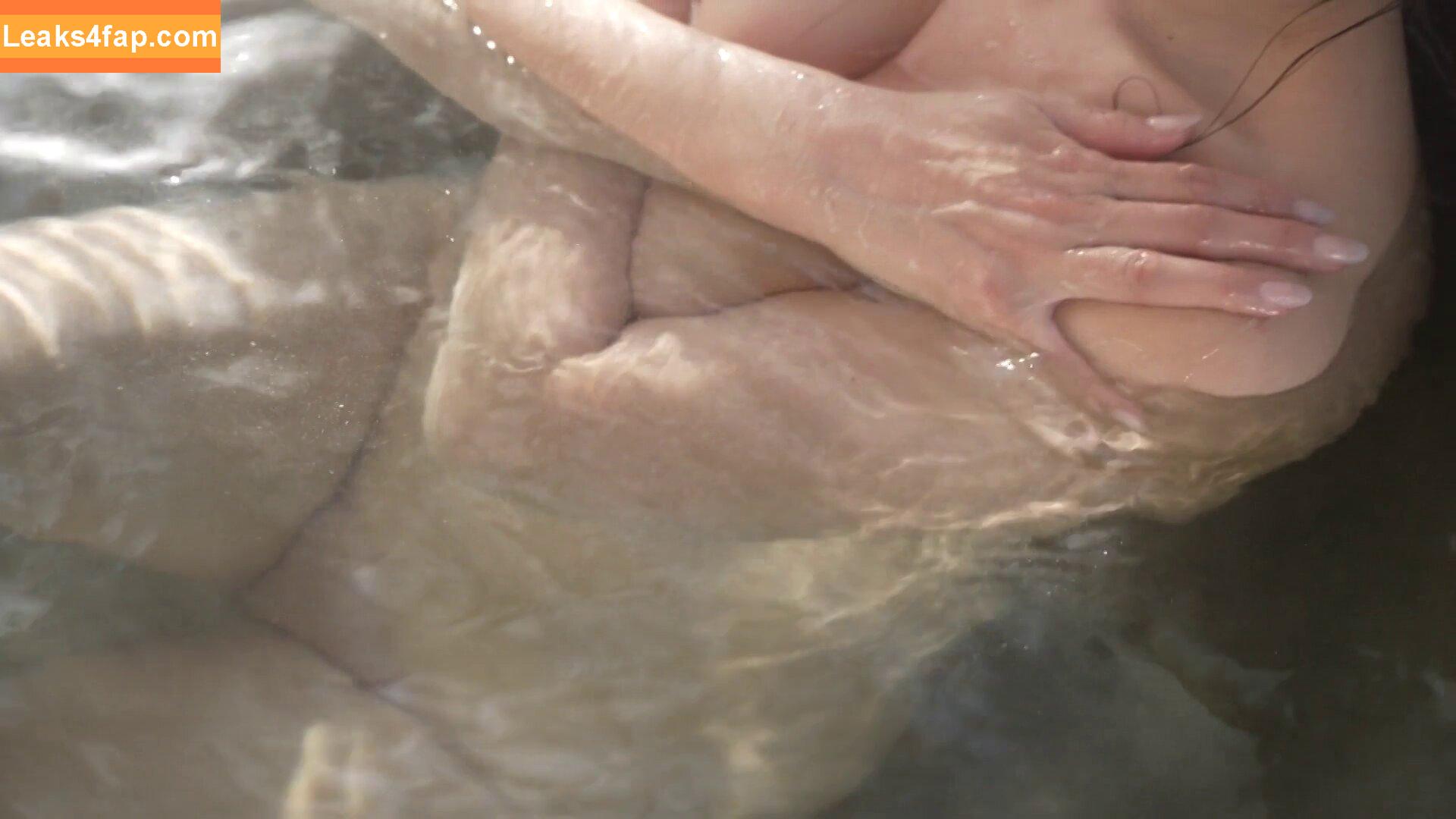 Yuuka Sawachi / https: / yuukasawachi0408 / 沢地優佳 слитое фото фото #1203