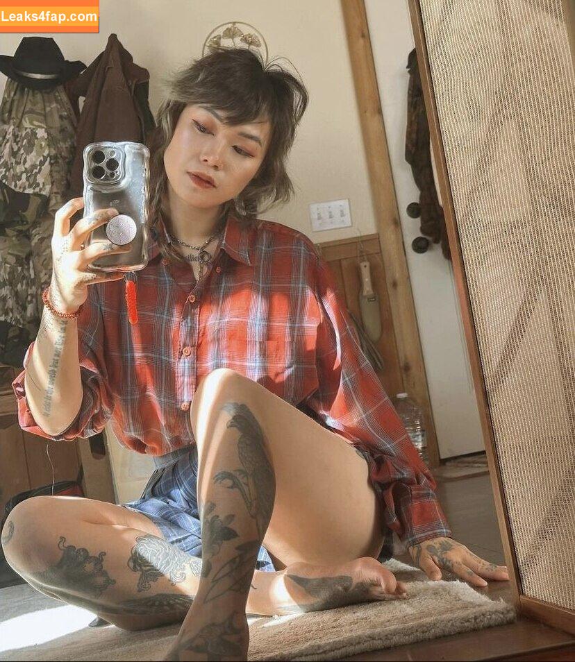 Yvette Young / yvetteyoung leaked photo photo #0001